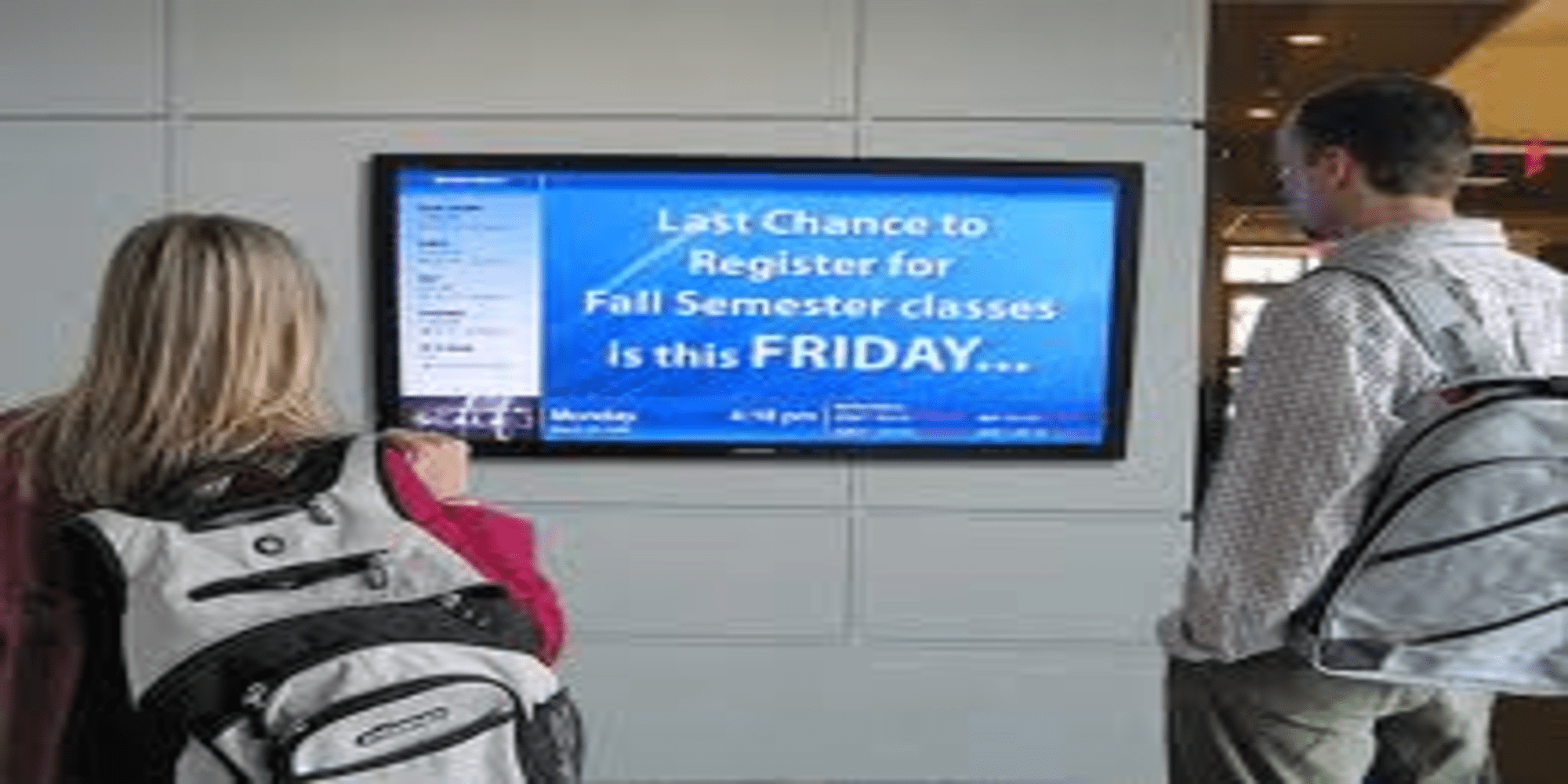 4 Valuable Digital Signage Applications for School Wireless Networks