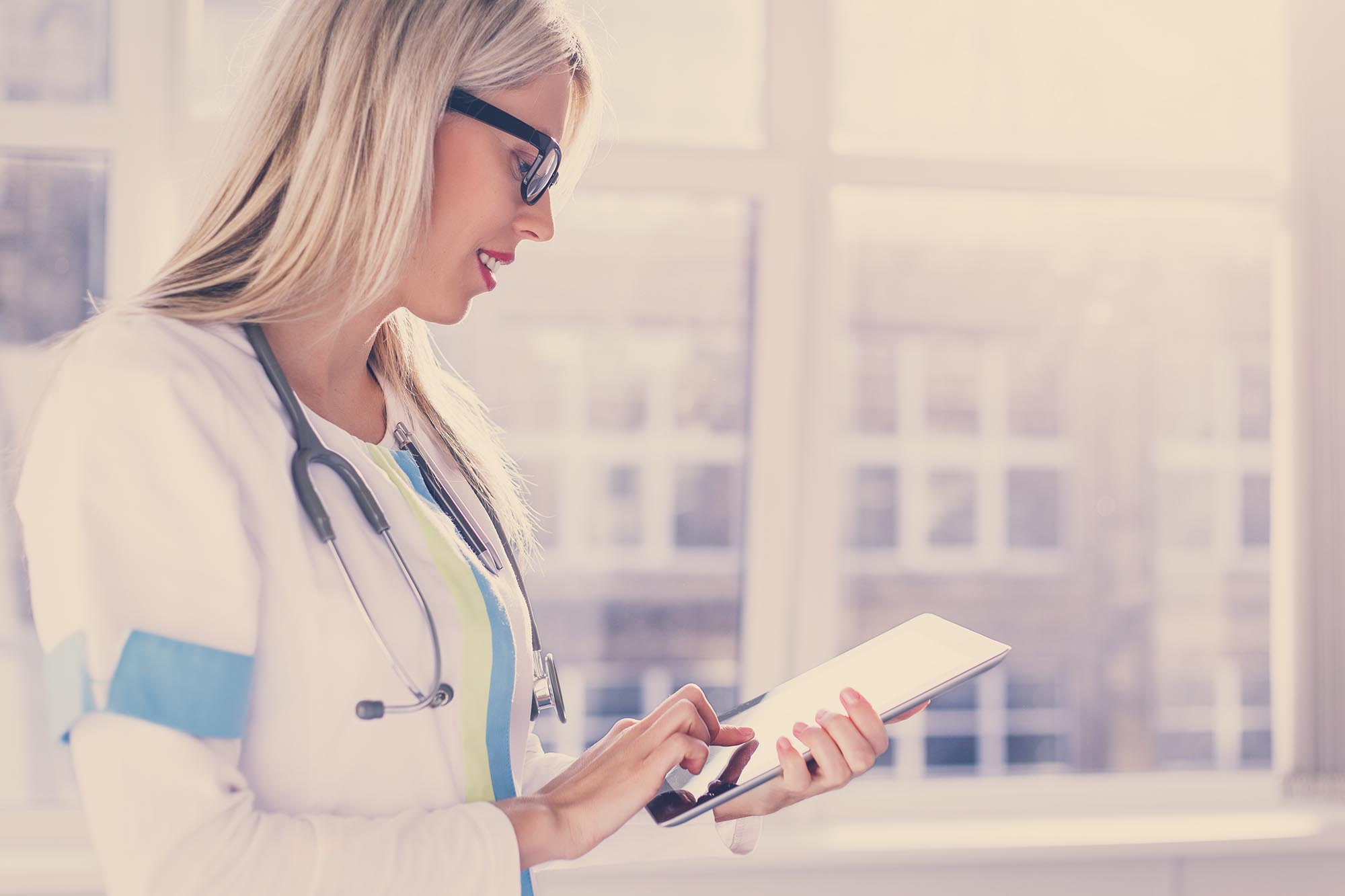 4 ways Doctors are Using iPads on Hospital Wireless Networks